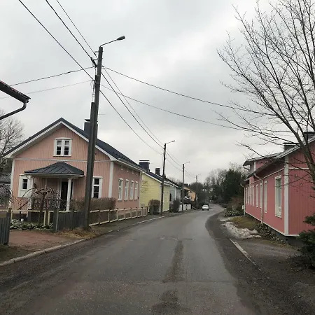 Huone Ylakerrassa 1 Km Jokirannasta Privatunterkunft